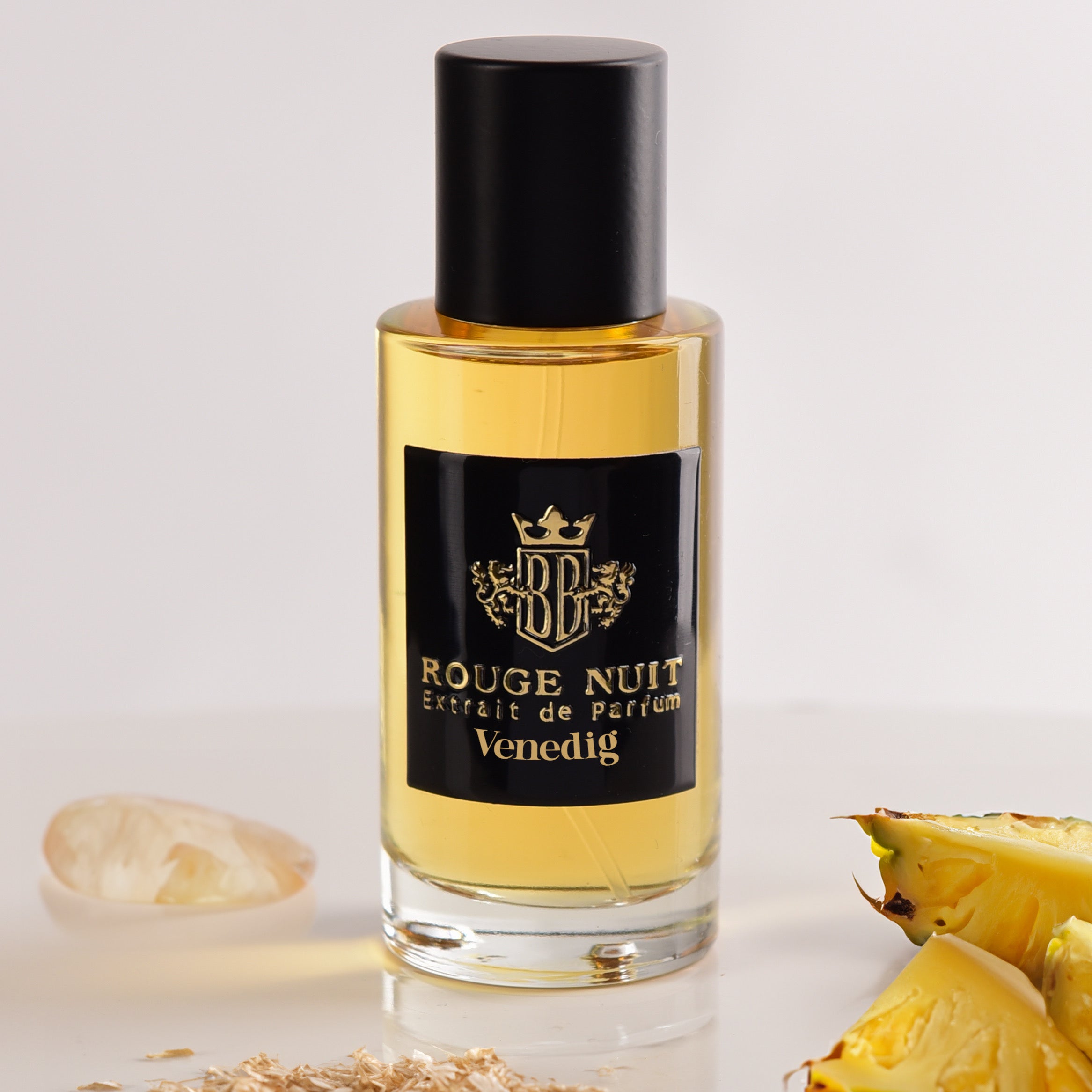 Hochwertiges Männerparfüm – Fruchtig Holziger Duft | Rougenuit