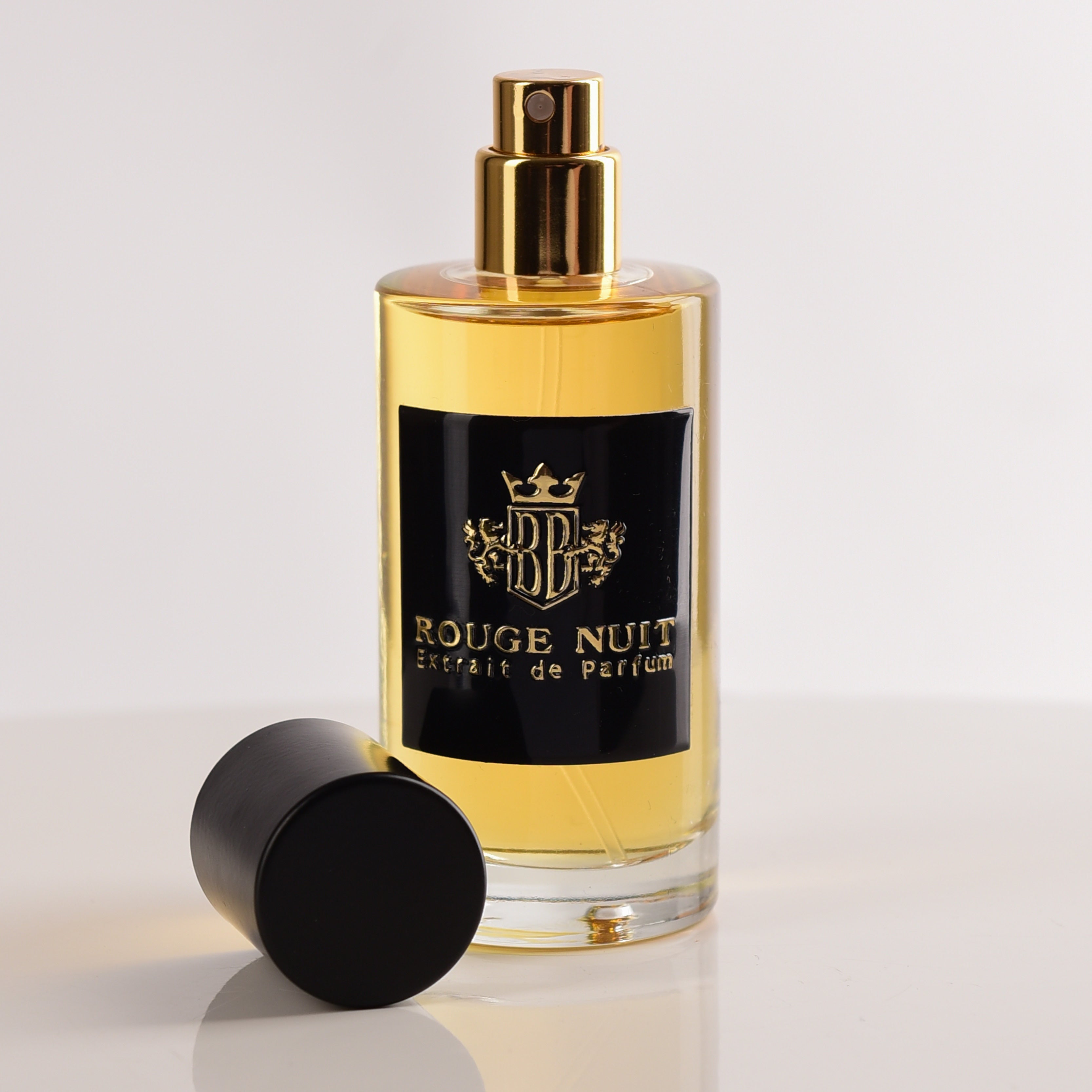 Fruchtiger Herren Duft – Zedernholz Parfüm Kaufen | Rougenuit